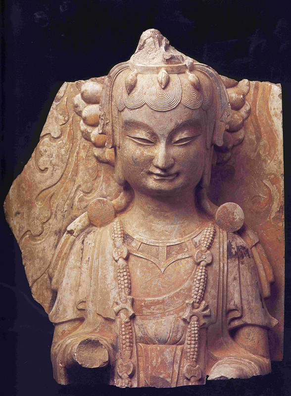 龙兴寺遗址窖藏出土东魏贴近彩绘菩萨像_副本.jpg
